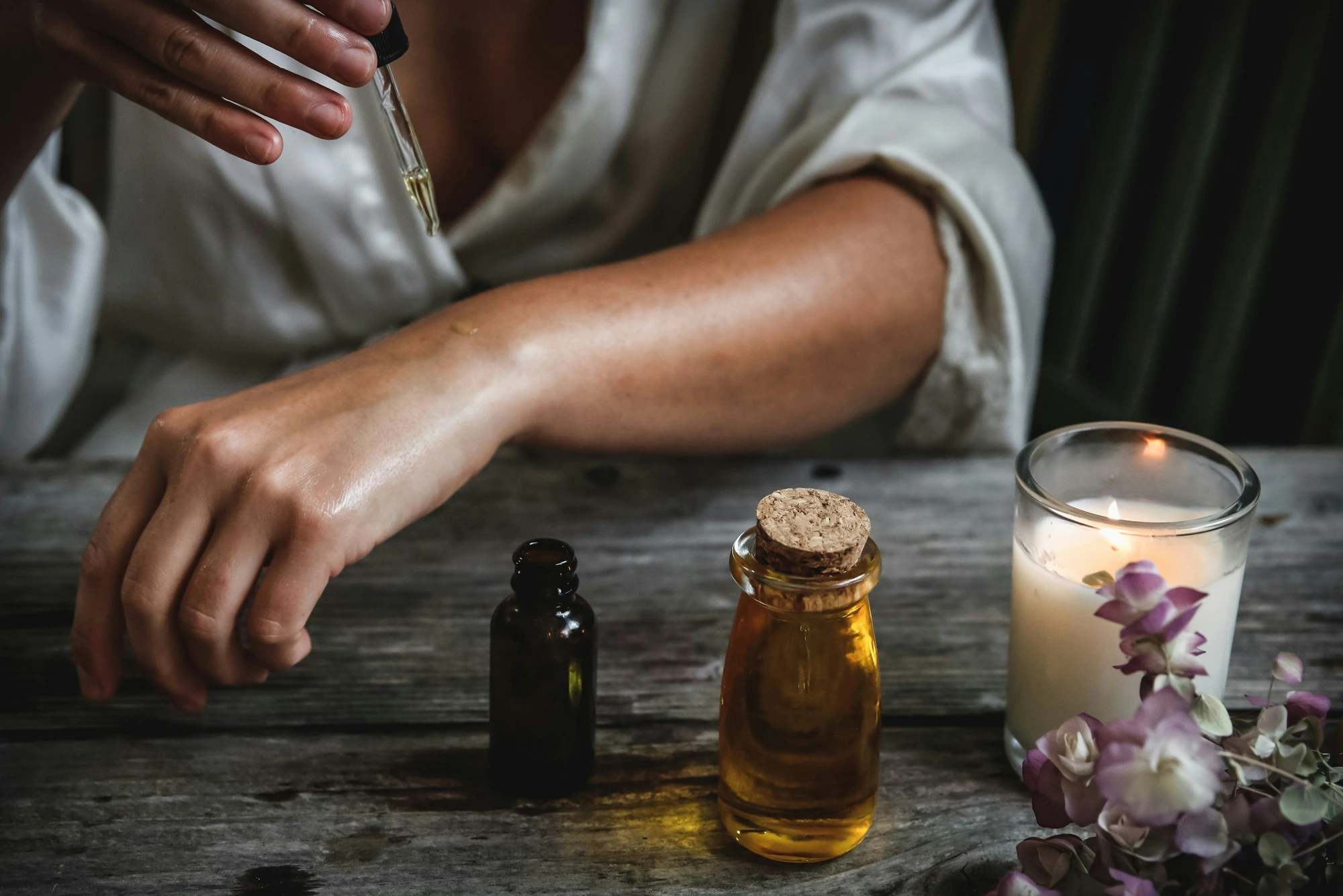 Essential Oils 101: Aromatherapy for Emotional Balance